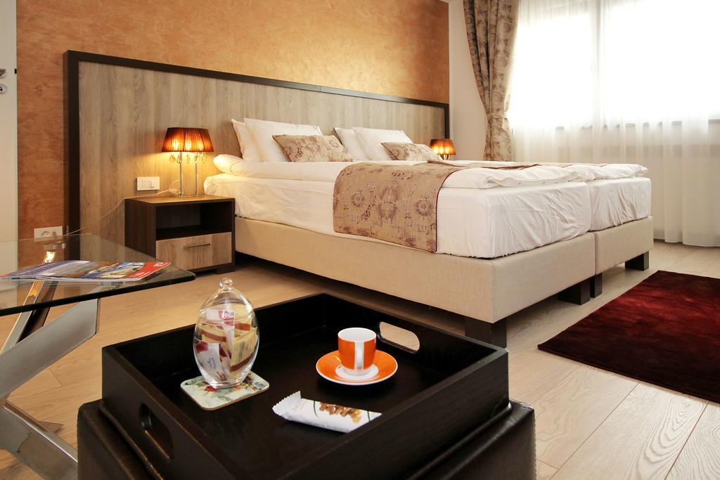 Studio Old Town Бухарест Екстер'єр фото